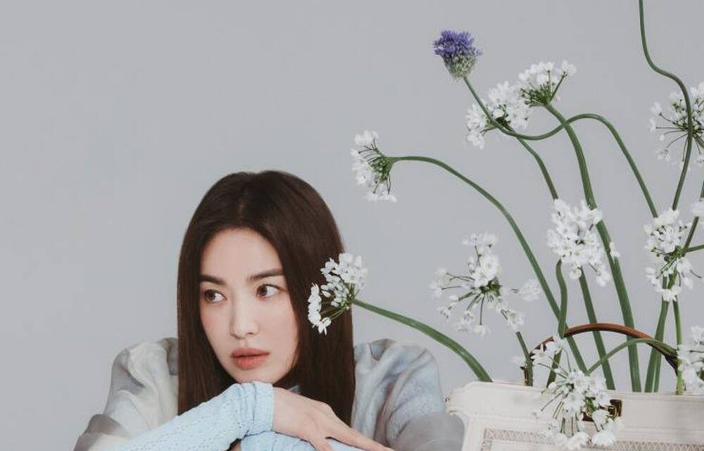 Song Hye Kyo nhan sắc không tuổi ở bộ sưu tập thời trang của thương hiệu Fendi